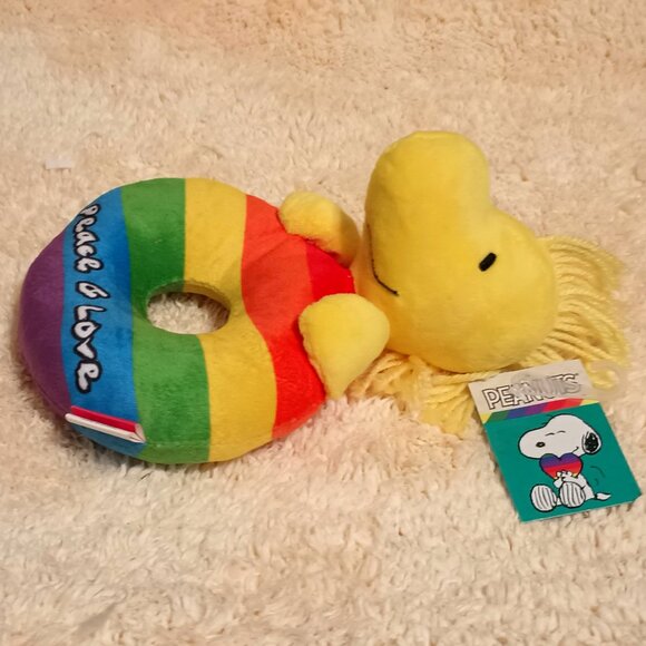 NWT ~ PEANUTS: Woodstock Peace & Love Plush Ring Squeaker 8 inch Pet Toy - Picture 6 of 10